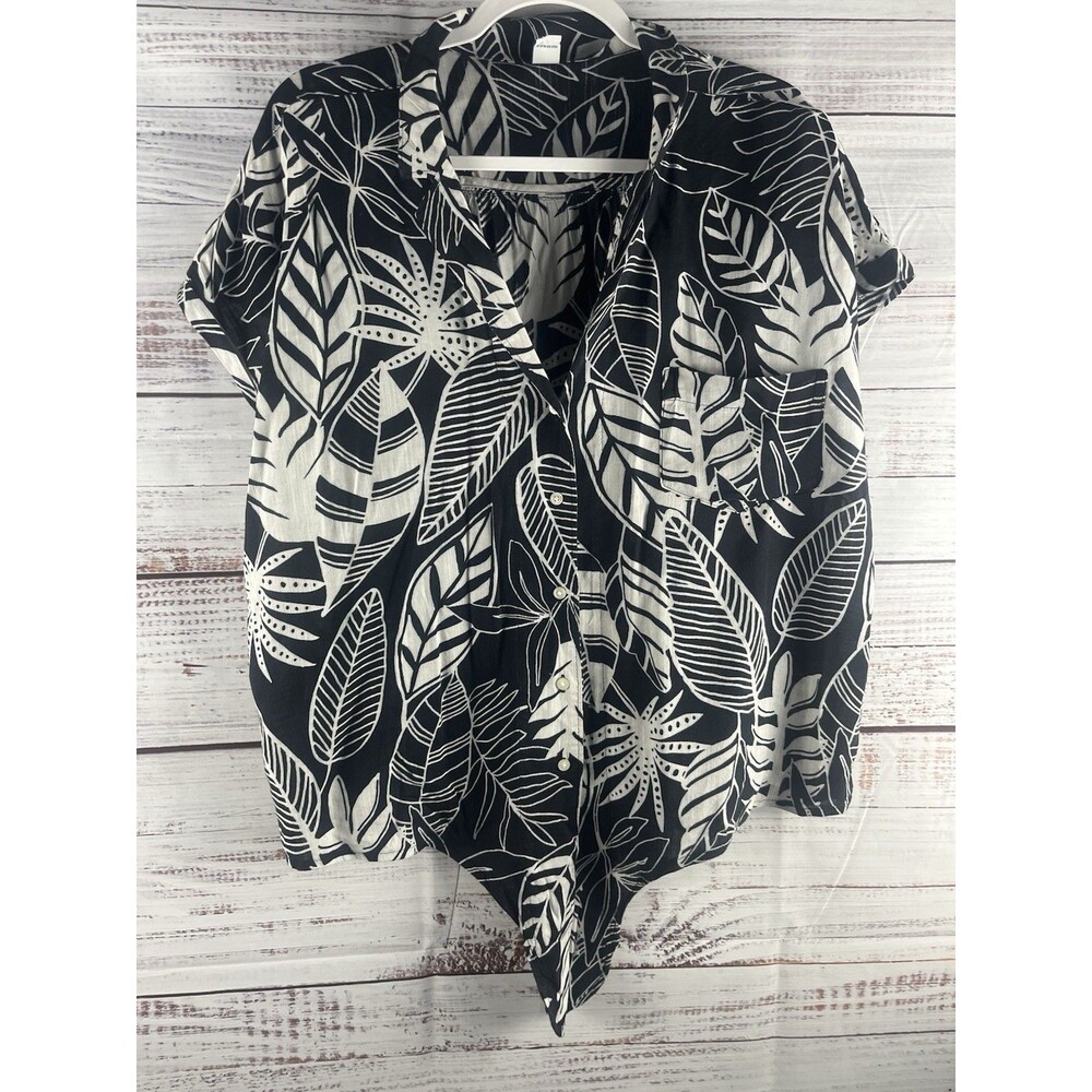 OLD NAVY Floral Shirt  Women’s Large Button Up Tie Front Top Short Sleeve